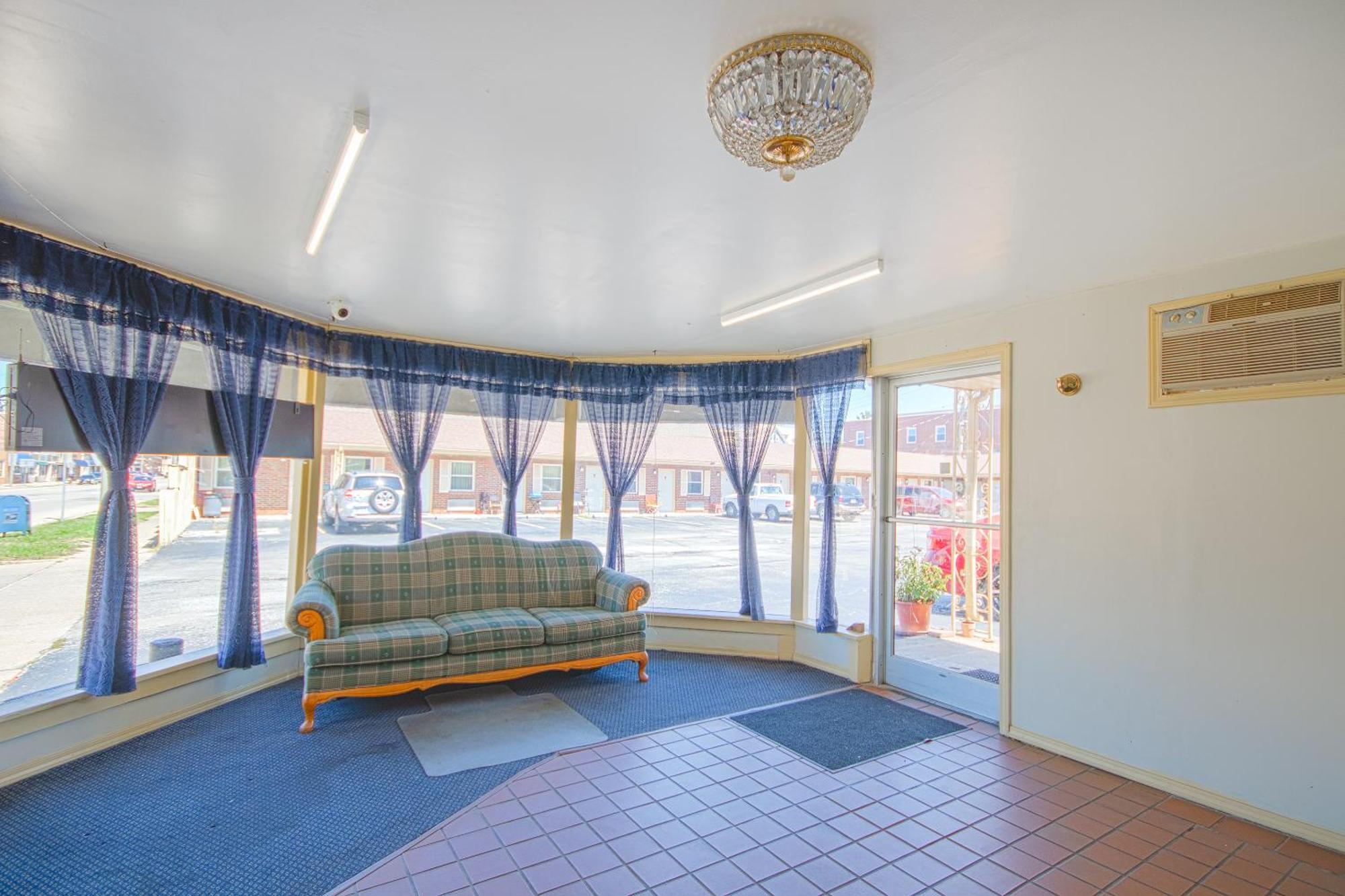 Centralia Motel Near Downtown By Oyo Eksteriør billede